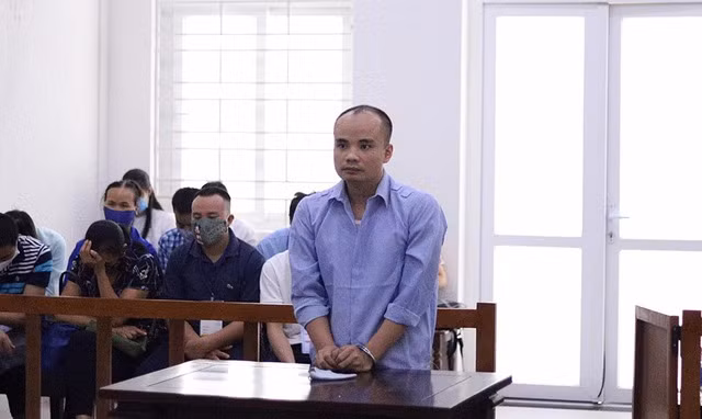 Ngày 21/9/2020, TAND TP. Hà Nội mở phiên tòa hình sự sơ thẩm xét xử bị cáo Triệu Quang Trịnh (SN 1984) bị truy tố về tội "Giết người" và "Cướp tài sản". HĐXX đánh giá hành vi của bị cáo là đặc biệt nghiêm trọng và man rợ, có tính chất côn đồ; gây đau thương cho gia đình nạn nhân, làm hoang mang dư luận. Vì các lẽ trên, tòa quyết định tuyên phạt bị cáo Triệu Quang Trịnh tử hình (tổng hình phạt cho cả 2 tội danh nêu trên). 
