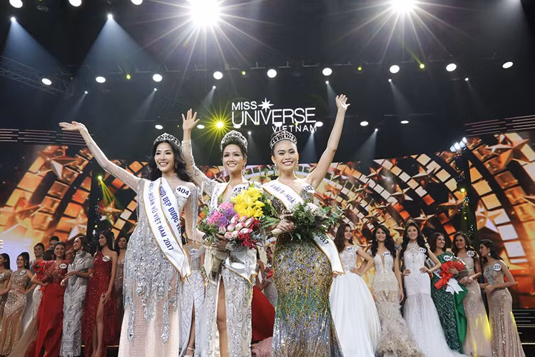 Làm người mẫu để thoát nghèo, top 3 cuộc thi Hoa hậu Hoàn vũ Việt Nam 2017 luôn nỗ lực để có được thành công như hiện tại. Ảnh: BTC