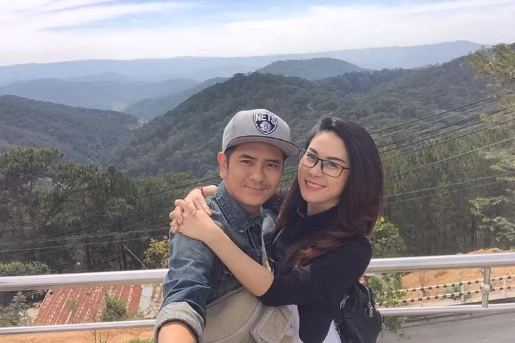 Về phía DJ Đặng Thái Hưng, cô vừa đăng tải loạt ảnh kỷ niệm một năm hẹn hò với Hùng Thuận. Ảnh: FBNV