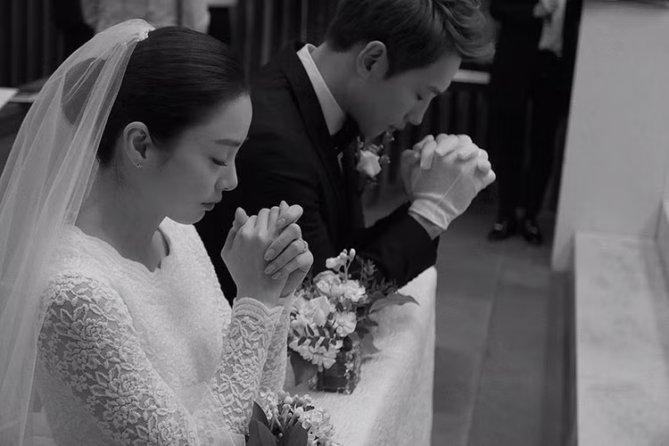 Đám cưới của Kim Tae Hee và Bi Rain nhận được sự chú ý và chúc phúc từ đông đảo người hâm mộ.