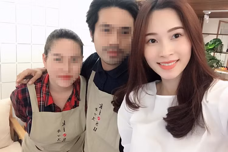 2 tháng sau đám cưới, Đặng Thu Thảo vướng tin đồn mang bầu.