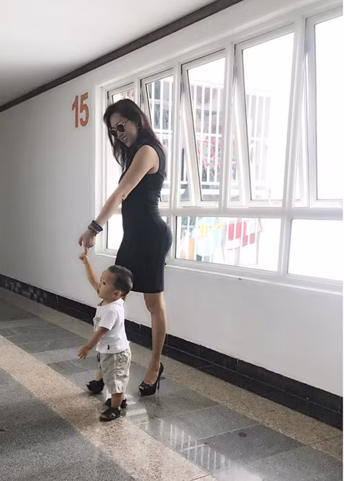 Sau khi ly hôn, Phi Thanh Vân một mình nuôi con trai và Bảo Duy có trách nhiệm chu cấp cho con.