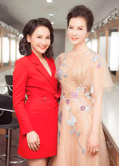 Tham gia chương trình, Thanh Mai còn có dịp hội ngộ Bảo Thanh - nữ diễn viên phim “Sống chung với mẹ chồng”.