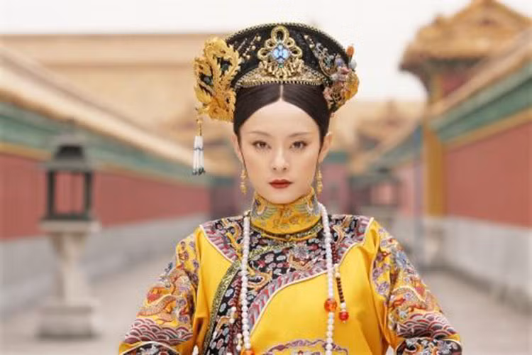 Năm 2012, Tôn Lệ có vai diễn để đời. Đó là vai Chân Hoàn trong bộ phim cổ trang đình đám Chân Hoàn truyện. Ảnh: Sina