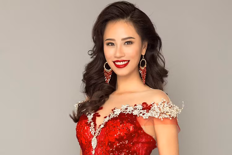 Yến Nhi tâm sự: “Cô gái ấy là ai? Liệu cô ấy sẽ can đảm "bùng cháy" 1 lần nữa? Cô ấy hỏi "bùng" lần này có nguy cơ "cháy" diện rộng hay không?”.