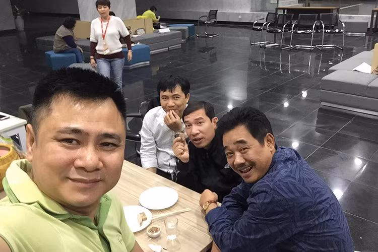 Bài thơ toàn chữ “T” đã gói gọn tinh thần tập luyện của các nghệ sĩ tham gia Táo quân năm nay.