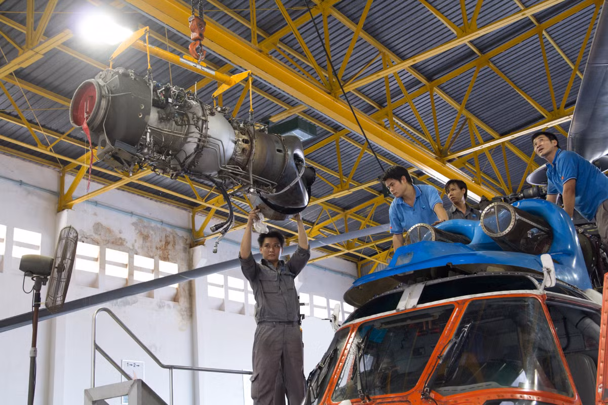 EC155 B1 là phiên bản cải tiến của dòng trực thăng đa năng EC155 do hãng Airbus Helicopter nghiên cứu, phát triển và sản xuất. Điểm cải tiến của EC155 B1 chủ yếu ở vấn đề trang bị động cơ thế hệ mới Turbomeca Arriel 2C2 công suất 880 mã lực cùng với cánh quạt 5 lá và cánh quạt đuôi kiểu Fenestron đem lại độ rung và độ ồn khi hoạt động dưới 4,6dB (dưới mức quy định của ICAO). Nói cách khác, EC155 B1 vượt trội hơn cả họ Mi-8/17 ở hoạt động êm ái, ít ồn, ổn định cao, linh hoạt.