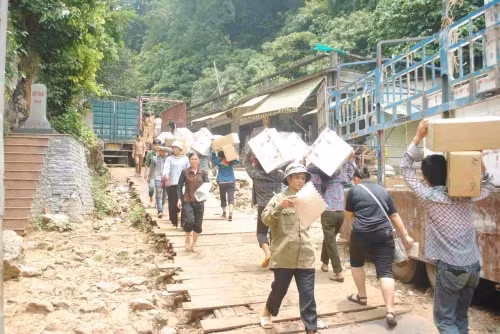 Giai ma cuoc huyet chien dam mau cua dai bang xu Lang-Hinh-2