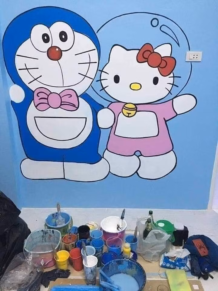 Bên trong ngôi nhà cũng tràn ngập hình ảnh Doraemon. Ảnh: Tổng hợp Facebook