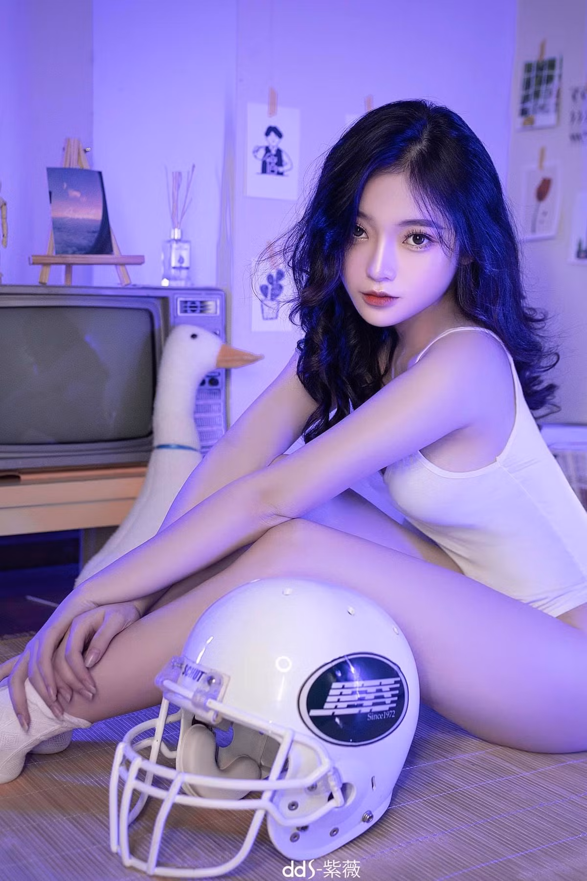 Linh Chi được yêu mến bởi sự thân thiện, cởi mở và cách nói chuyện hài hước.