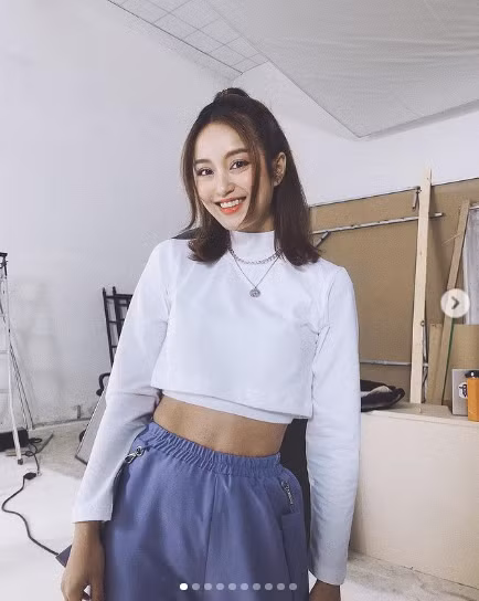 Song hot girl vẫn giữ được nét đẹp vốn có và phần nào trở nên sắc sảo, mặn mà hơn trước.