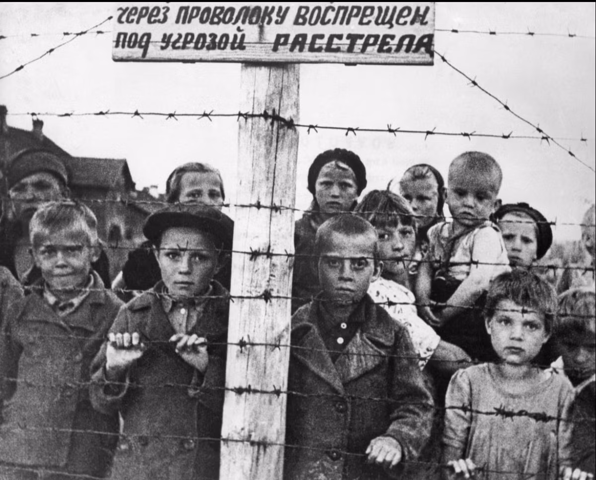 Trẻ em tại trong tập trung tại Karelian khoảng 1941-1942.