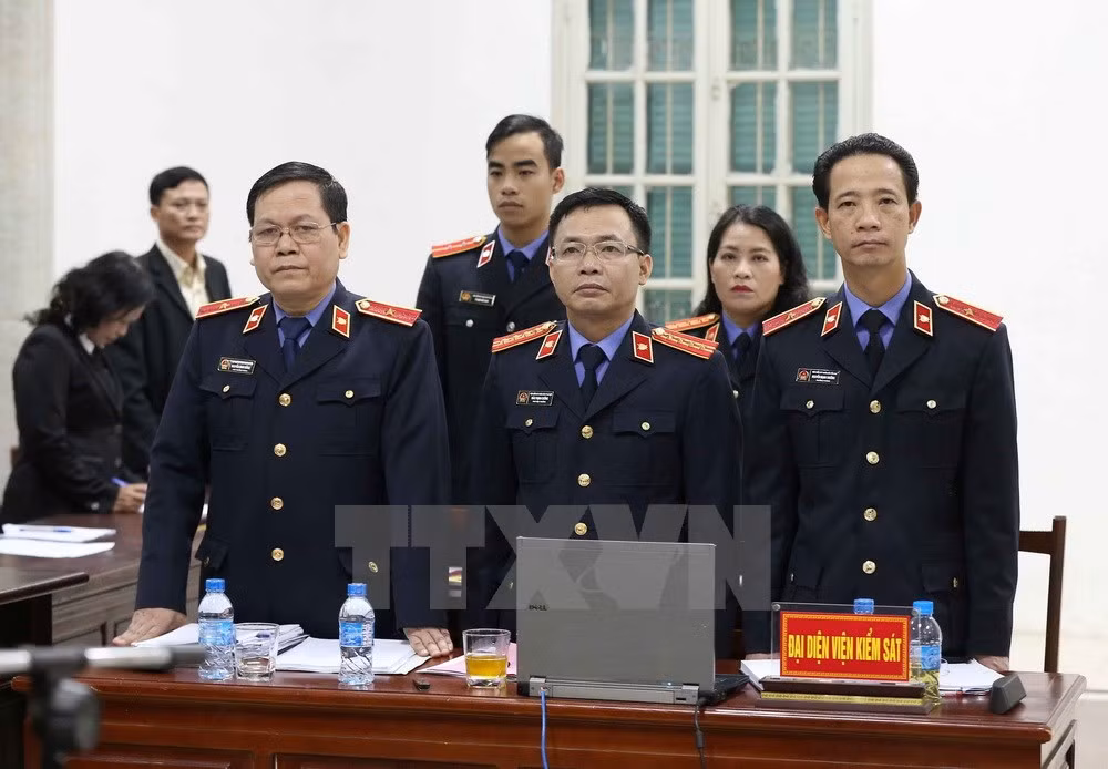 Đại diện Viện kiểm sát tại phiên tuyên án. (Ảnh: Doãn Tấn/TTXVN).