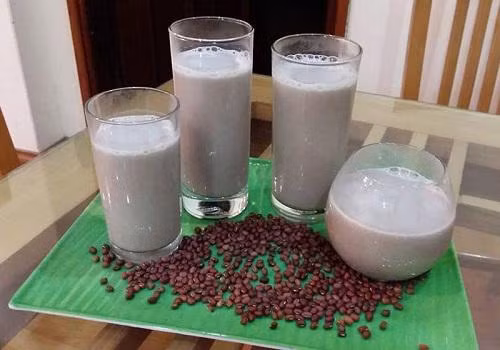 Chờ đến khi nguội hẳn bạn cho vào lọ thủy tinh và bảo quản trong tủ lạnh. Chờ đến khi nguội hẳn bạn cho vào lọ thủy tinh và bảo quản trong tủ lạnh.