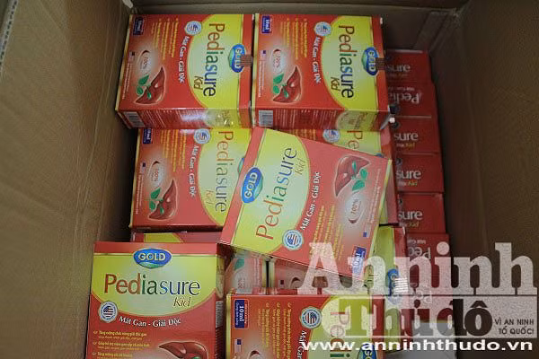  Pediasure Kid mát gan giải độc, và Pediasure mát gan giải độc.