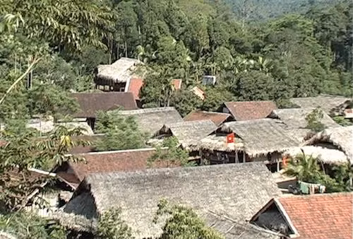 Bản làng xã Châu Phong, huyện Quỳ Châu (Nghệ An).