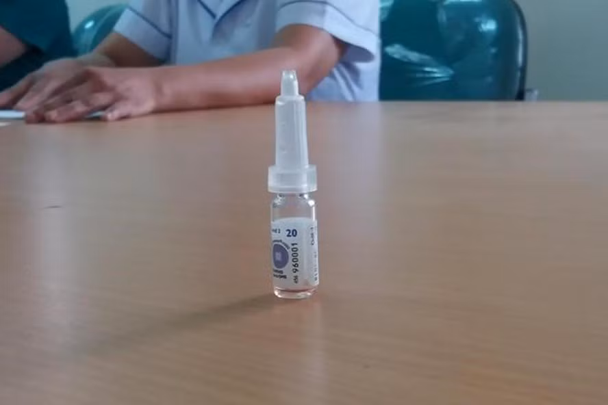Lọ thuốc vắc-xin y tá "lỡ tay" cho cháu bé 3 tuổi uống hết.