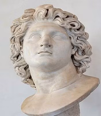 Tượng Alexander Helios bằng đá hoa cương. Ảnh: Wikimedia Commons.