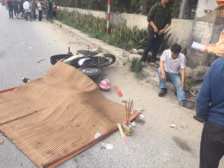 Hiện trường vụ tai nạn khiến người phụ nữ tử vong.