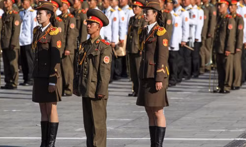 Đây là đội nữ binh sĩ gây ngạc nhiên nhất cho ống kính báo chí phương Tây khi sở hữu gương mặt, hình thể rất đẹp.