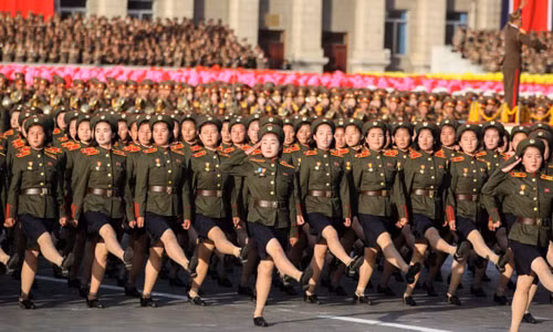 Lực lượng nữ giới trong Quân đội Triều Tiên phục vụ rất rộng rãi ở nhiều quân binh chủng, thậm chí là nằm ở cả không quân – vốn đòi hỏi khắt khe về sức khỏe.