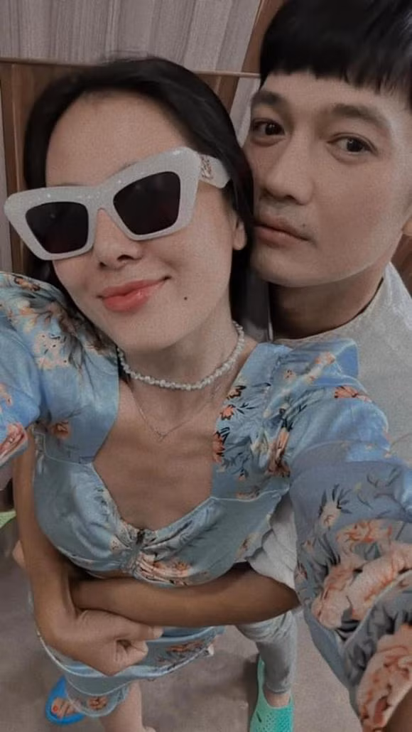 Nam Thu noi ve chuyen bi chi trich vi than thiet dong nghiep nam co vo