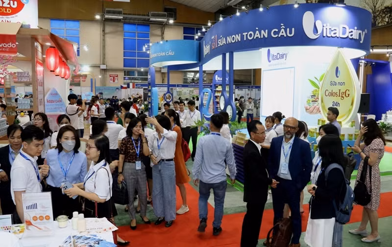 Gan 200 gian hang tham du Trien lam quoc te nganh sua-Hinh-2