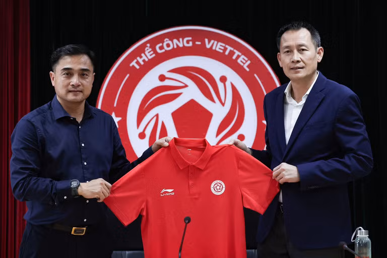 HLV Duc Thang dan dat The Cong Viettel, tuyen bo da cong hien