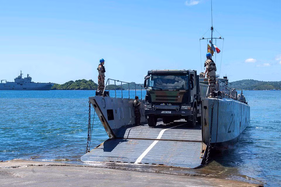 Nhắc tới tàu đổ bộ tấn công lớp Mistral, người tiếc nuối nhất không ai khác chính là Hải quân Nga - lực lượng đã từng đặt hàng "hụt" hai tàu đổ bộ tấn công loại này từ Pháp. Nguồn ảnh: BMDP.