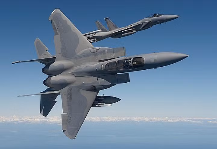 Thoả thuận đặt mua 36 chiến đấu cơ F-15QA giữa Qatar và Mỹ có giá kỷ lục - lên tới 12 tỷ USD. Trong đó, chi phí mua mới 36 chiếc tiêm kích F-15 từ Mỹ chỉ vào khoảng 6.2 triệu USD. Nguồn ảnh: BMDP.