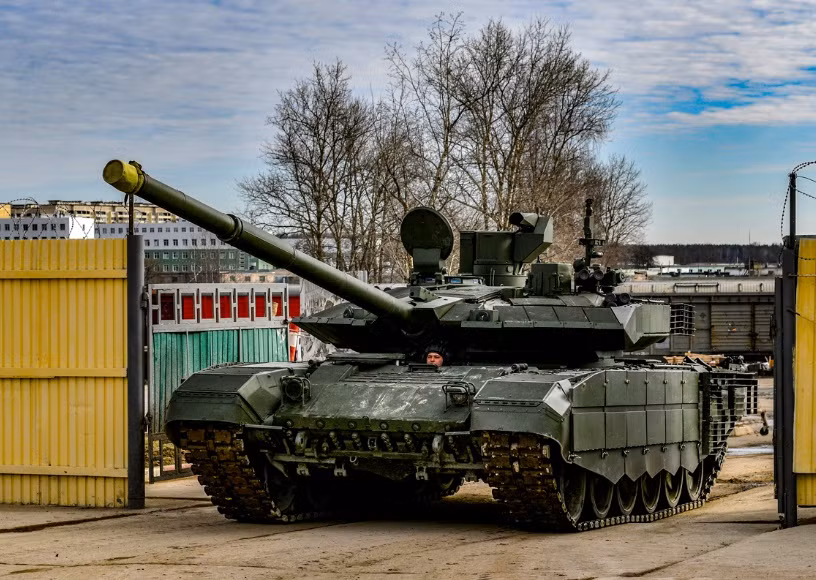 Với hậu tố M có nghĩa là "Hiện Đại Hoá", các xe tăng T-90M Proryv-3 còn có tên gọi khác là "Đột Phá" hiện được coi là phiên bản hiện đại nhất của dòng xe tăng chủ lực T-90. Nguồn ảnh: BMDP.