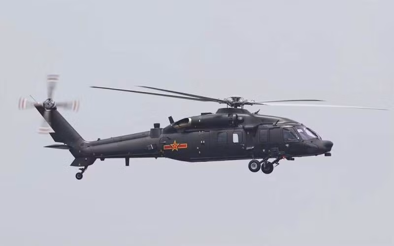 Trung Quốc quyết tâm nhái bằng được phiên bản Black Hawk của Mỹ để có thể hoạt động được trên vùng Tây Tạng - khu vực có độ cao trung bình rất lớn và các loại trực thăng của Trung Quốc hiện tại thường bị "hụt hơi", không thể vận tải hàng hoá lên khu vực này được. Nguồn ảnh: Foxtrot.