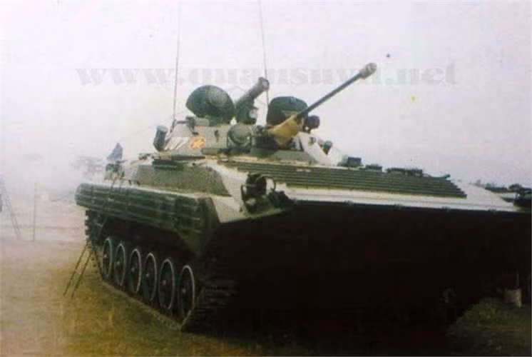 Theo thông tin được Viện Nghiên cứu Hoà bình Quốc tế công khai, Việt Nam hiện đang có trong biên chế 150 xe chiến đấu bộ binh BMP-1 và 150 xe chiến đấu bộ binh BMP-2. Nguồn ảnh: Quansu.