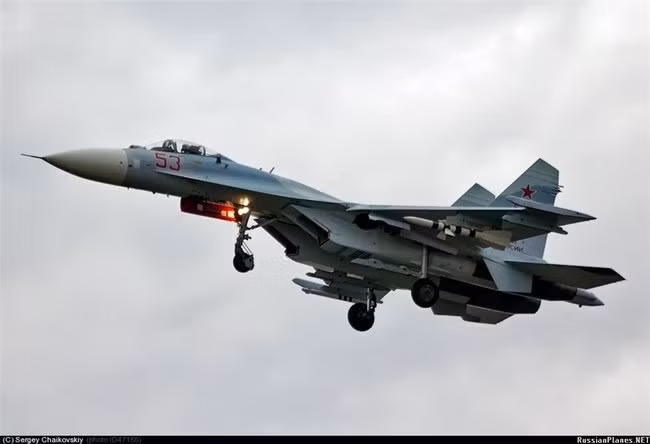 Theo trang Avia của Nga, NATO cũng được cho đang đặc biệt quan tâm tới việc thu thập những thông tin về chiến đấu cơ Su-27SM3 rơi bởi nó hiện là một trong những tiêm kích hàng đầu thế giới. Do đó, những dữ liệu từ các thiết bị đặc biệt gắn trên Su-27SM3 cũng sẽ khiến đối thủ của Nga quan tâm hơn.