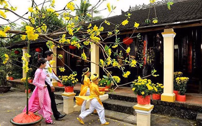 Chủ nhà tuổi Sửu: Chọn tuổi Tỵ, Dậu, Tý. Chủ nhà tuổi Dần thì chọn người xông đất tuổi: Ngọ, Tuất, Hợi.