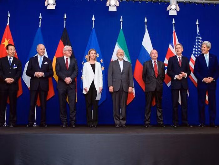 Kế hoạch hành động toàn diện chung (JCPOA) đã được ký vào 14-7-2015 với sự tham gia của 8 nước: Trung Quốc, Pháp, Đức, Liên minh châu Âu, Iran, Nga, Anh và Hoa Kỳ. Kể từ khi Tổng thống Trump rút khỏi JCPOA, tình hình chiến sự ở Trung Đông trở nên căng thẳng