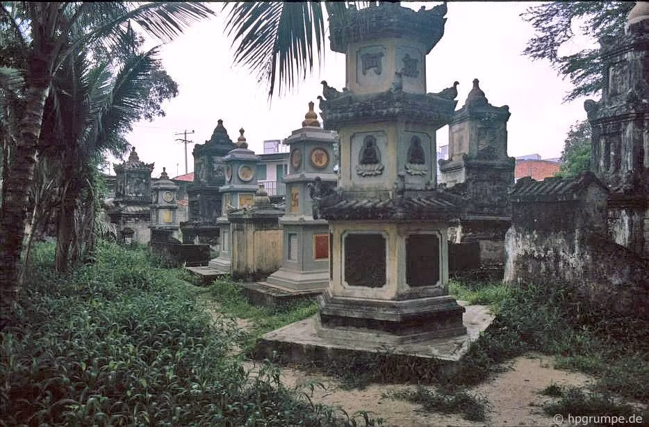 Khung cảnh yên bình tại chùa Giác Lâm.