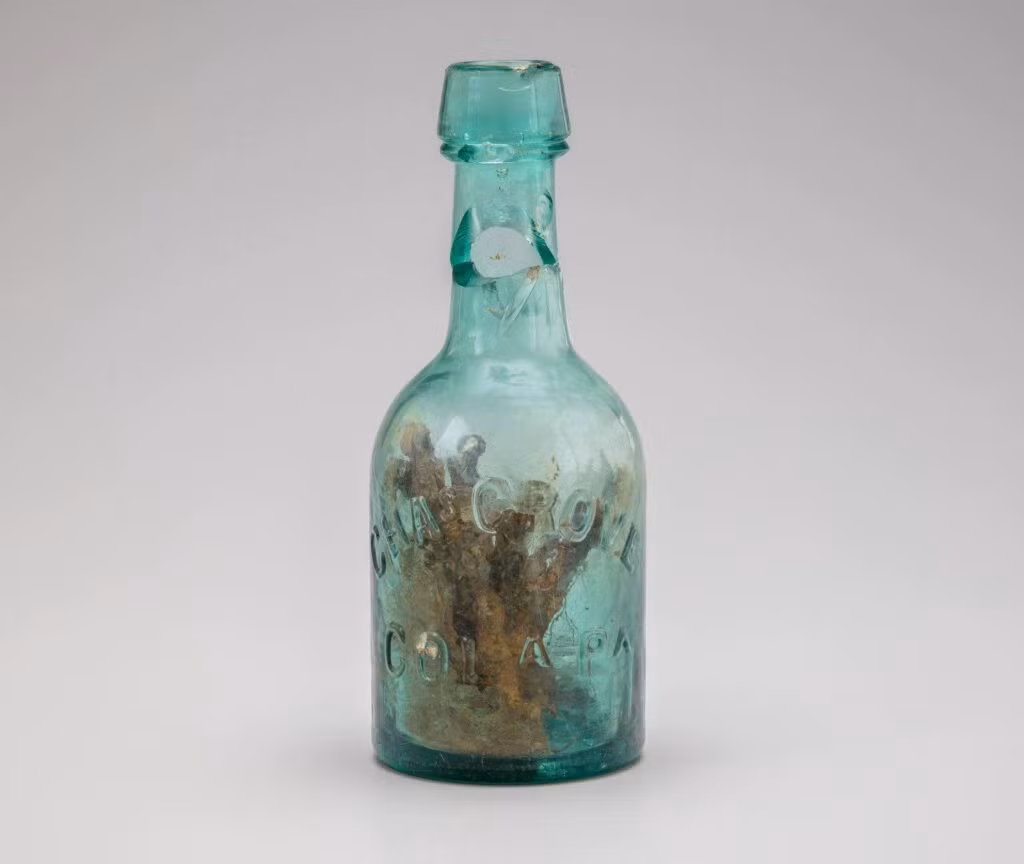 Địa điểm tìm thấy chiếc "chai phù thủy" là Redoubt 9 - pháo đài được xây dựng năm 1861 và được sử dụng trong cuộc Nội chiến Mỹ.