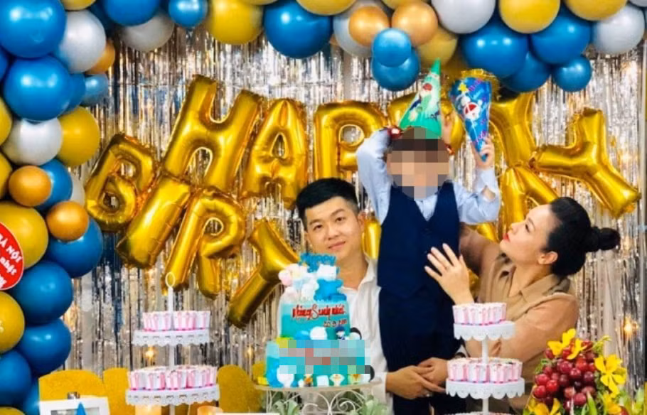 Hoan phien toa vu dien vien Nhat Kim Anh kien chong cu gianh quyen nuoi con