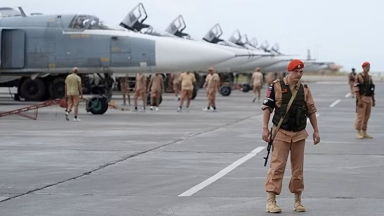 Hơn nữa trong suốt thời gian qua, máy bay chiến đấu Nga đã giảm hoạt động tác chiến tại Syria cũng như không tăng cường thêm phương tiện trở lại quốc gia Trung Đông này.