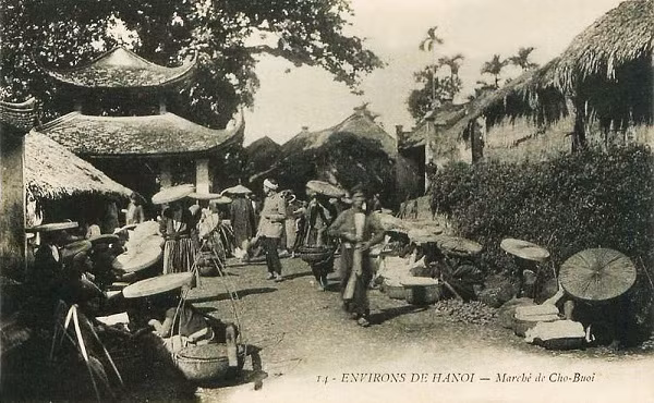 Một góc chợ Bưởi, Hà Nội.