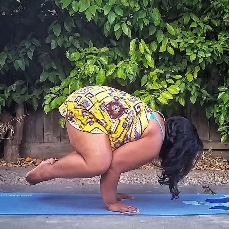 Sargon cho biết: “Đối với tôi, yoga được kết hợp với trí tuệ và tư duy tích cực, nó giúp tôi thoát khỏi stress và mệt mỏi”. 