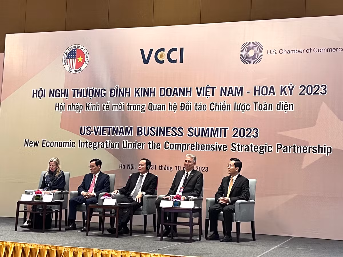 Phấn đấu nâng kim ngạch thương mại Việt Nam - Hoa Kỳ lên 200 tỷ USD Phan dau nang kim ngach thuong mai Viet Nam - Hoa Ky len 200 ty USD