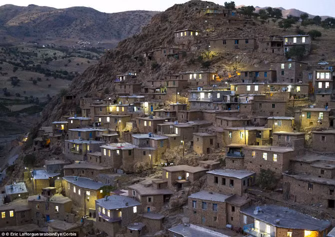 Ngo ngang ve hao nhoang cua Cong hoa Hoi giao Iran-Hinh-11