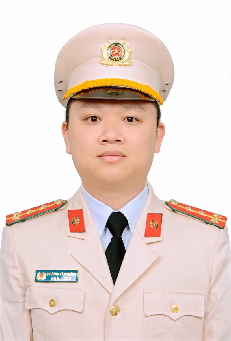 Đại úy Phương Văn Thành (SN 1988 - cán bộ Đội kiểm tra, hướng dẫn việc chấp hành pháp luật trong hoạt động điều tra, Văn phòng Cơ quan Cảnh sát điều tra) trong năm qua đã tham mưu Giám đốc CATP, Ban chỉ huy Phòng xây dựng 5 chương trình, kế hoạch phòng ngừa, đấu tranh phòng chống tội phạm, thanh tra, kiểm tra công tác chấp hành pháp luật trong hoạt động điều tra. Đại úy Phương Văn Thành cũng trực tiếp điều tra, trinh sát khám phá nhiều vụ án nhạy cảm, phức tạp được dư luận quan tâm do Ban Giám đốc CATP chỉ đạo...