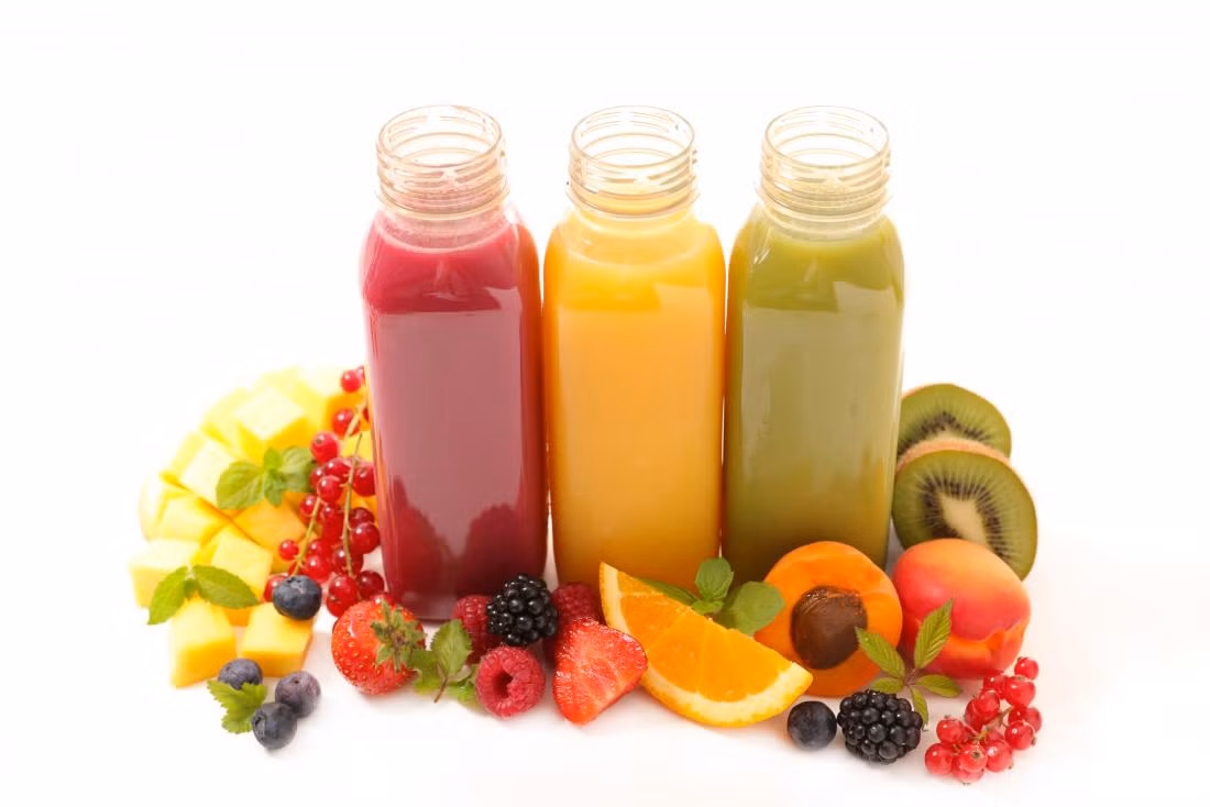 Nghiên cứu cho thấy dùng nhiều fructose không chỉ làm tăng nguy cơ béo phì, mà còn có thể dẫn đến tổn thương gan. Ảnh: medicalnewstoday.