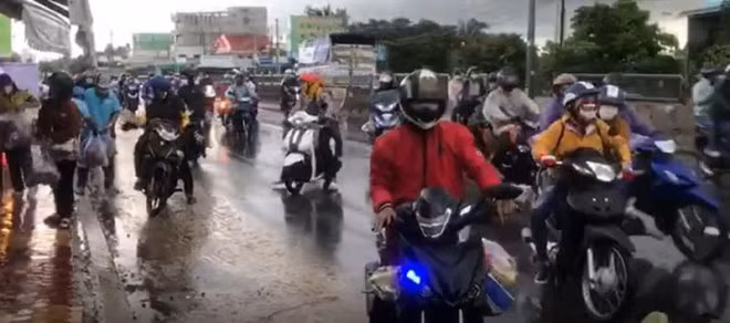 Hon 400 cong dan Ninh Thuan tu Dong Nai tro ve nhiem COVID-19