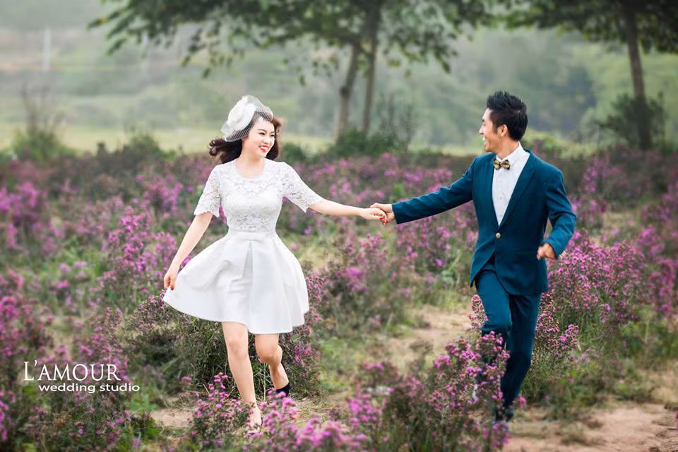 Chú rể Thiên Dương bộc bạch bộ ảnh cưới của anh và vợ trẻ được thực hiện với mục đích hoàn toàn trong sáng và mang ý nghĩa cá nhân. Thiên Dương và Thanh Hằng khẳng định cả hai không quan tâm đến việc mình nổi tiếng, được người khác quan tâm mà chỉ vui mừng, hạnh phúc khi đã thực hiện được ý tưởng cho bộ ảnh mà cả hai đều ưng ý.