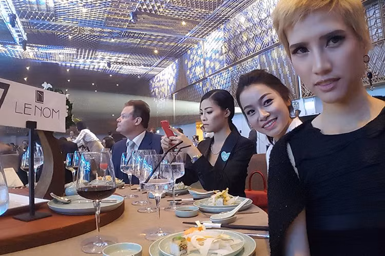 Sự lột xác của Hồng Xuân khiến không ít khán giả của Vietnam’s Next Top Model cảm thấy ngỡ ngàng. (Ảnh: Facebook Hồng Xuân)