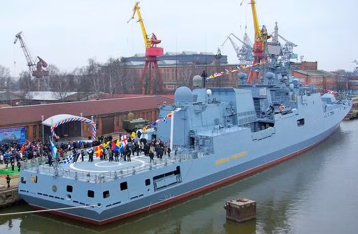Tàu hộ vệ tên lửa Dự án 11356M lớp Đô đốc Grigorovich là biến thể nội địa dựa trên nguyên mẫu Dự án 11356 lớp Talwar (Krivak IV) được Nga thiết kế theo yêu cầu của hải quân Ấn Độ.